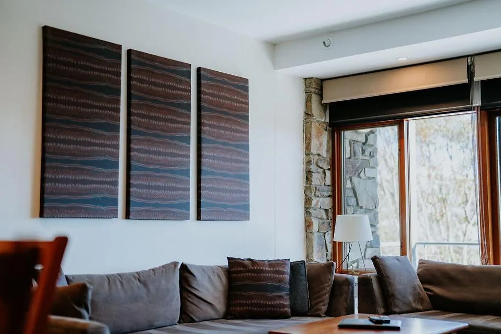 Alpine Woodsmoke Apartments-1