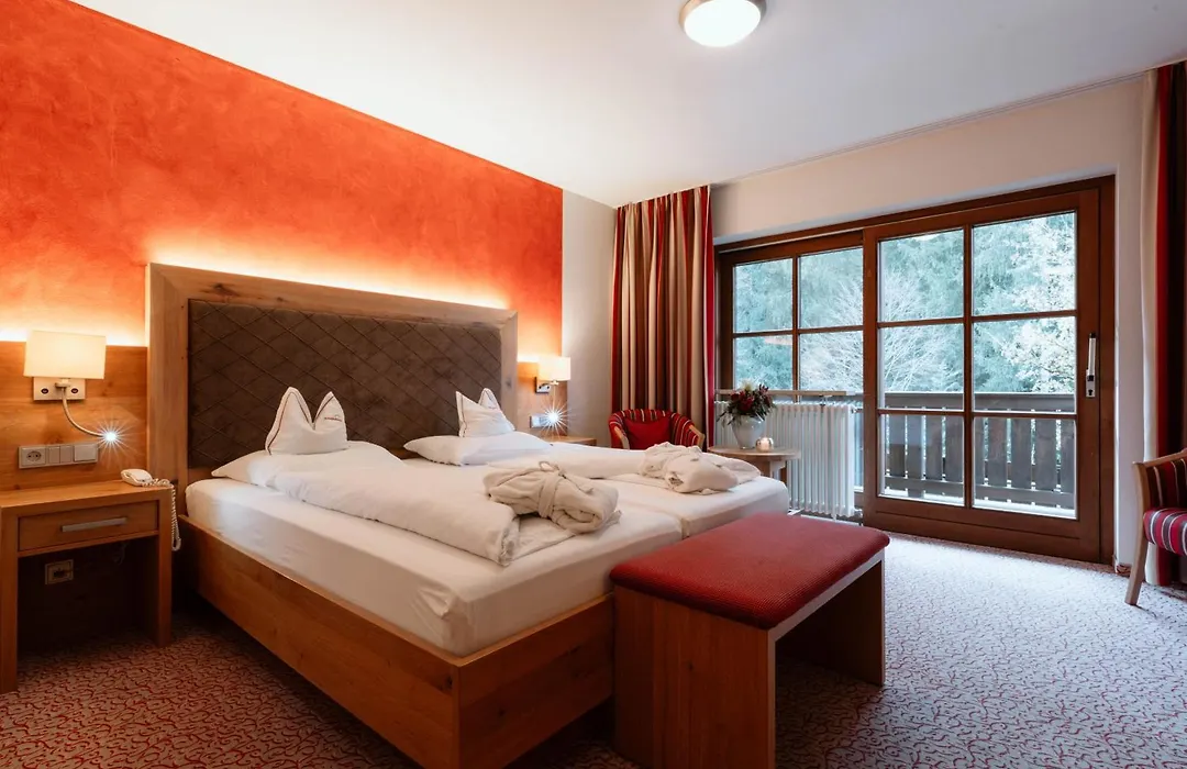 Hotel Neuhäusl Superior-1