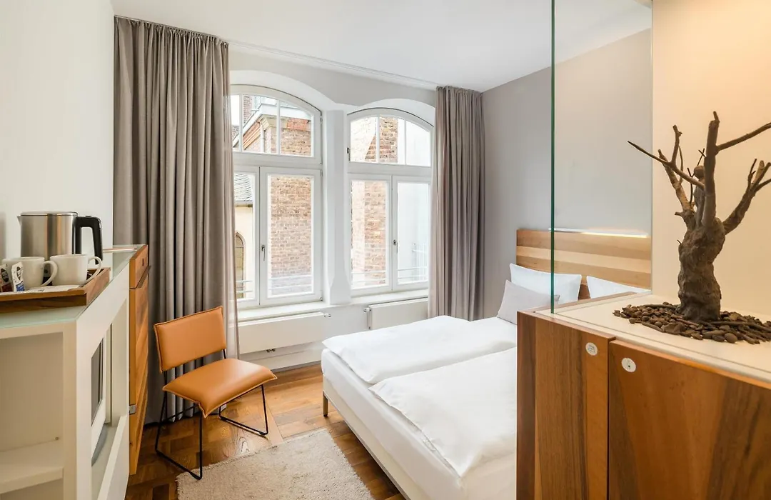 HOPPER Hotel St. Josef-1