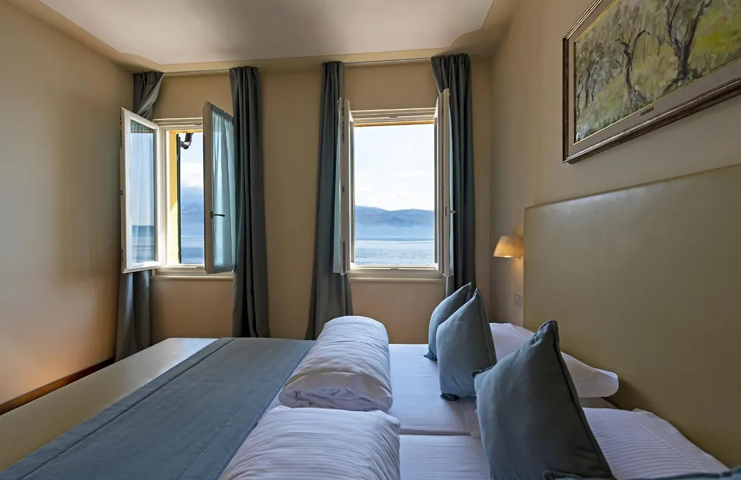 Hotel Baia D'Oro - Adults Only-1