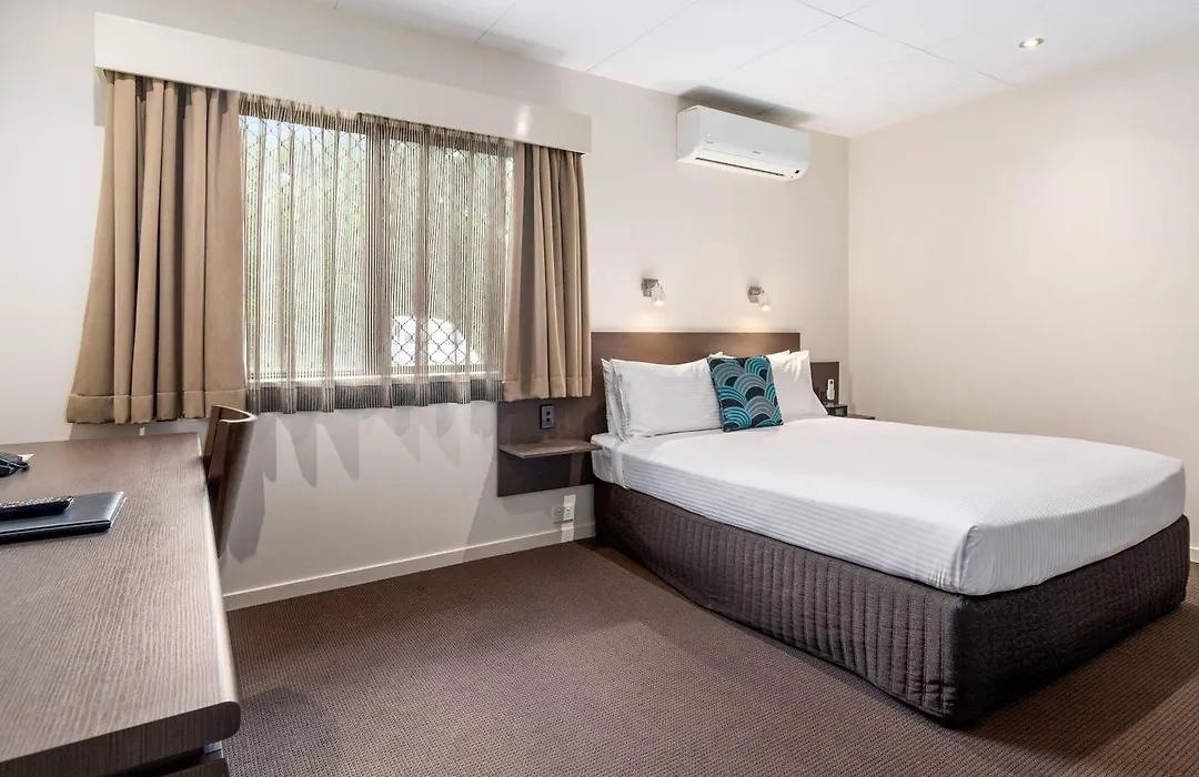 Quality Hotel Robertson Gardens-1