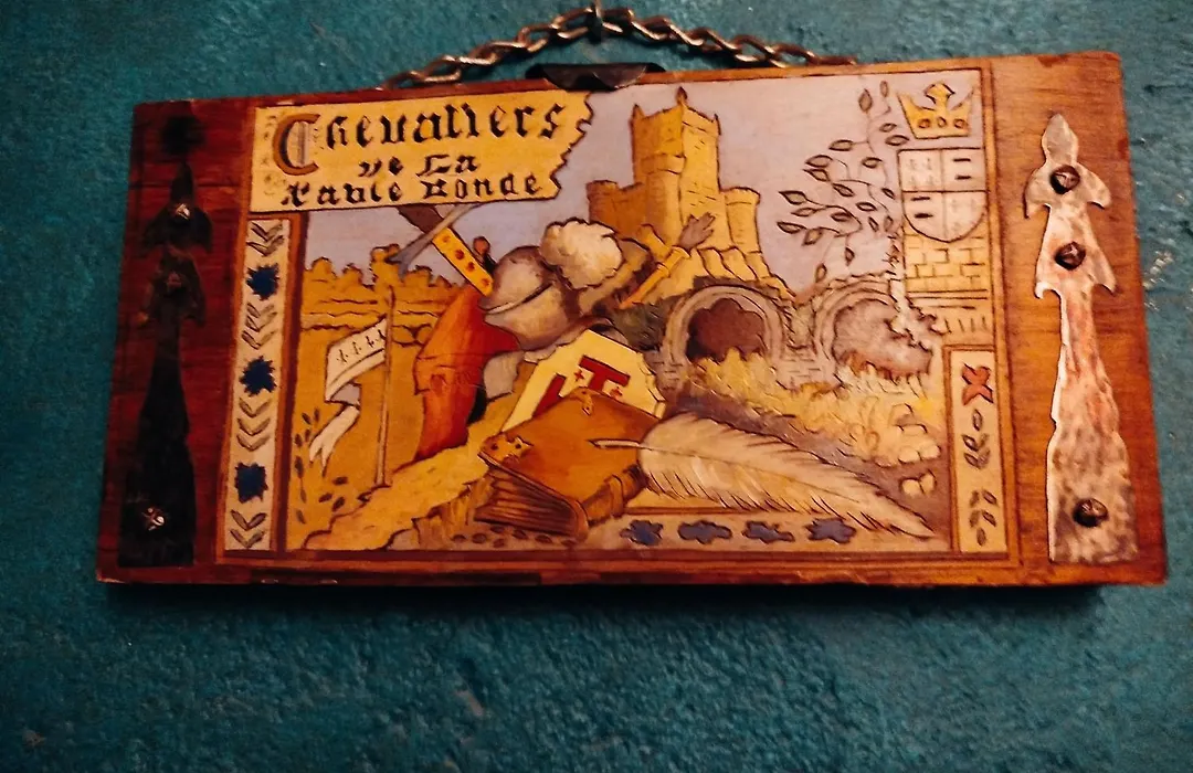 Suite Médiévale, l'Epée du Roi Artur avec escape game-1
