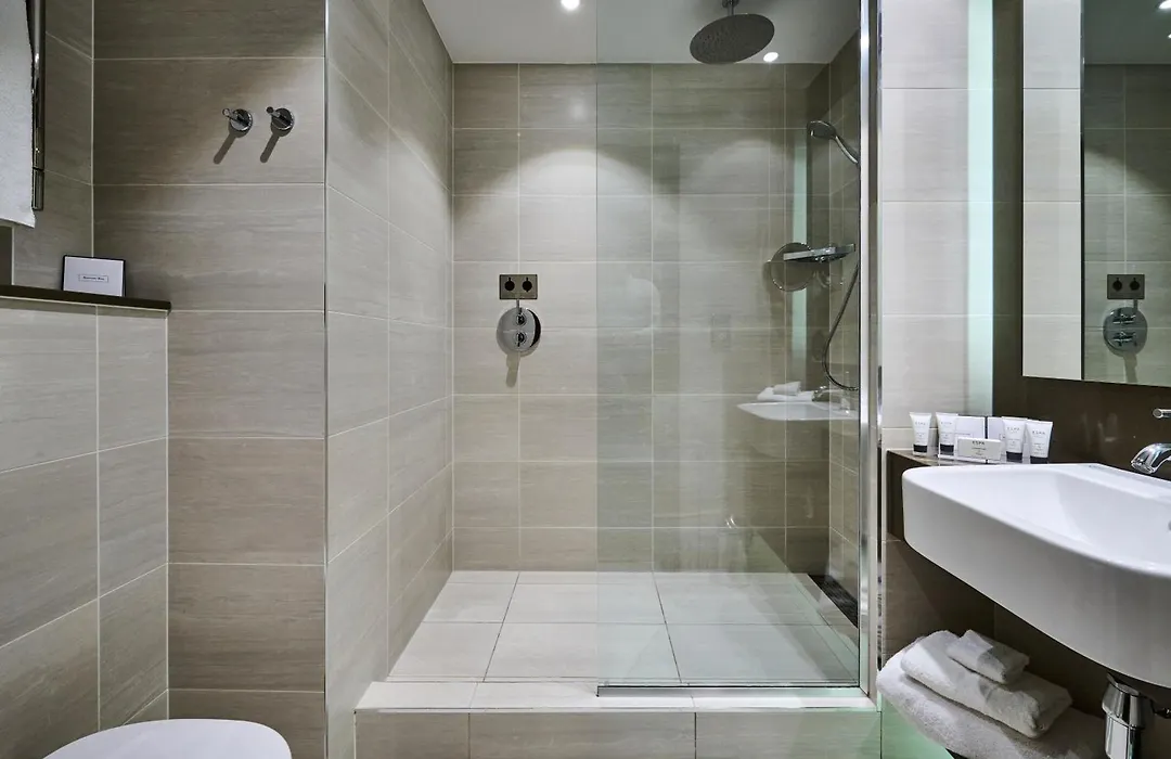 Genting Hotel & Spa At Resorts World Birmingham-1