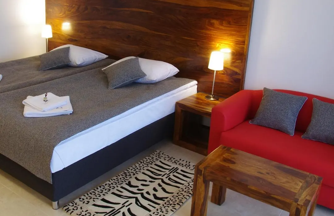 Hotel M Club Lake Resort-1