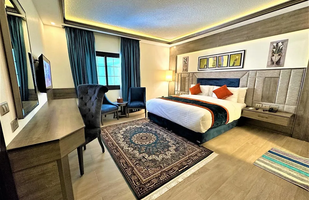 Petra Canyon Hotel-1