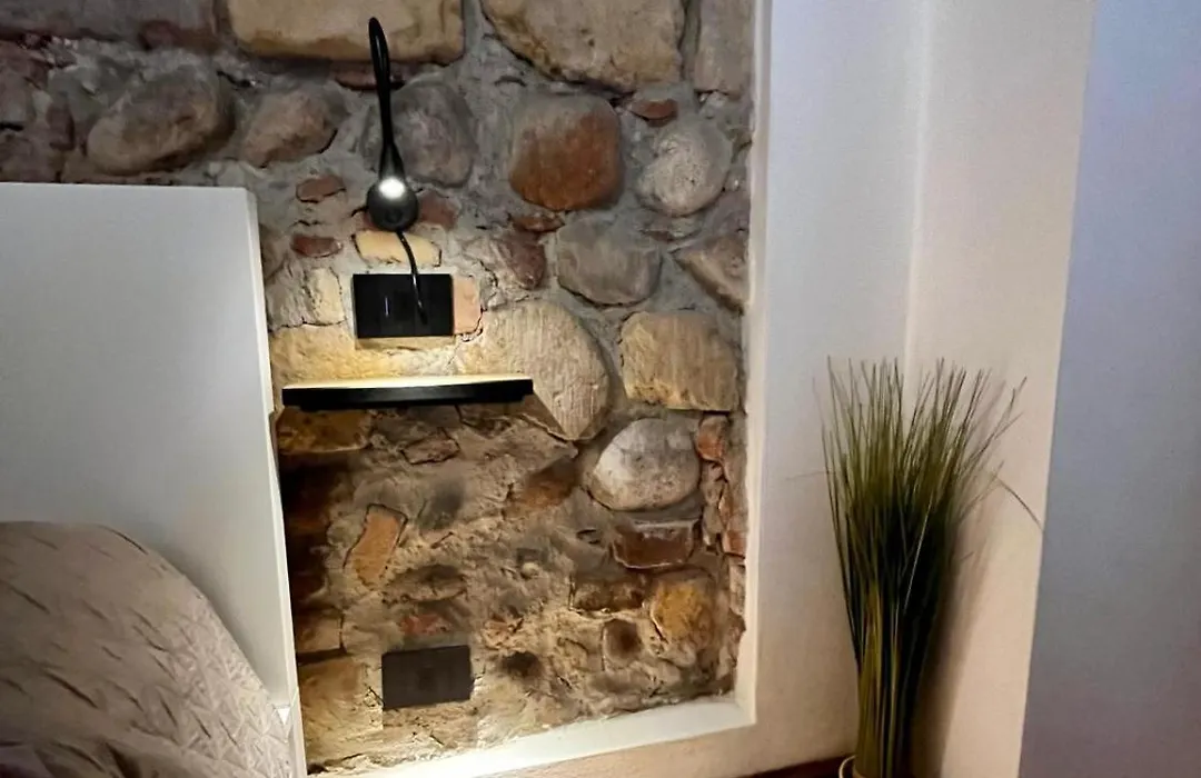 Teodorico Room & Apartment-1