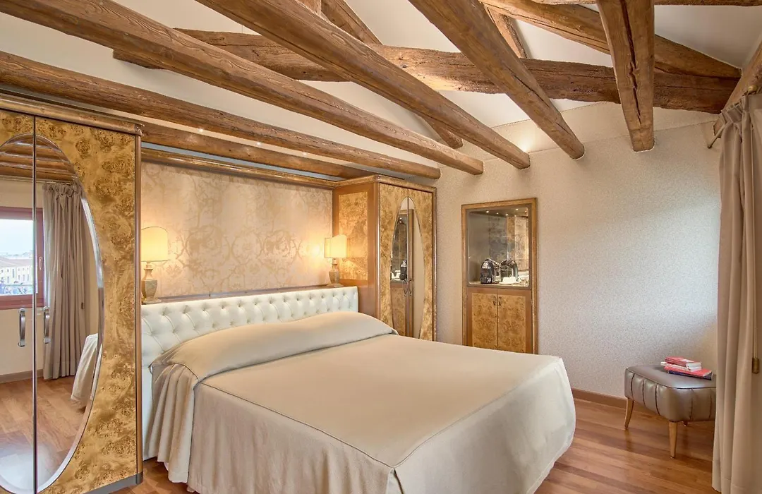 Hotel Santa Chiara-1