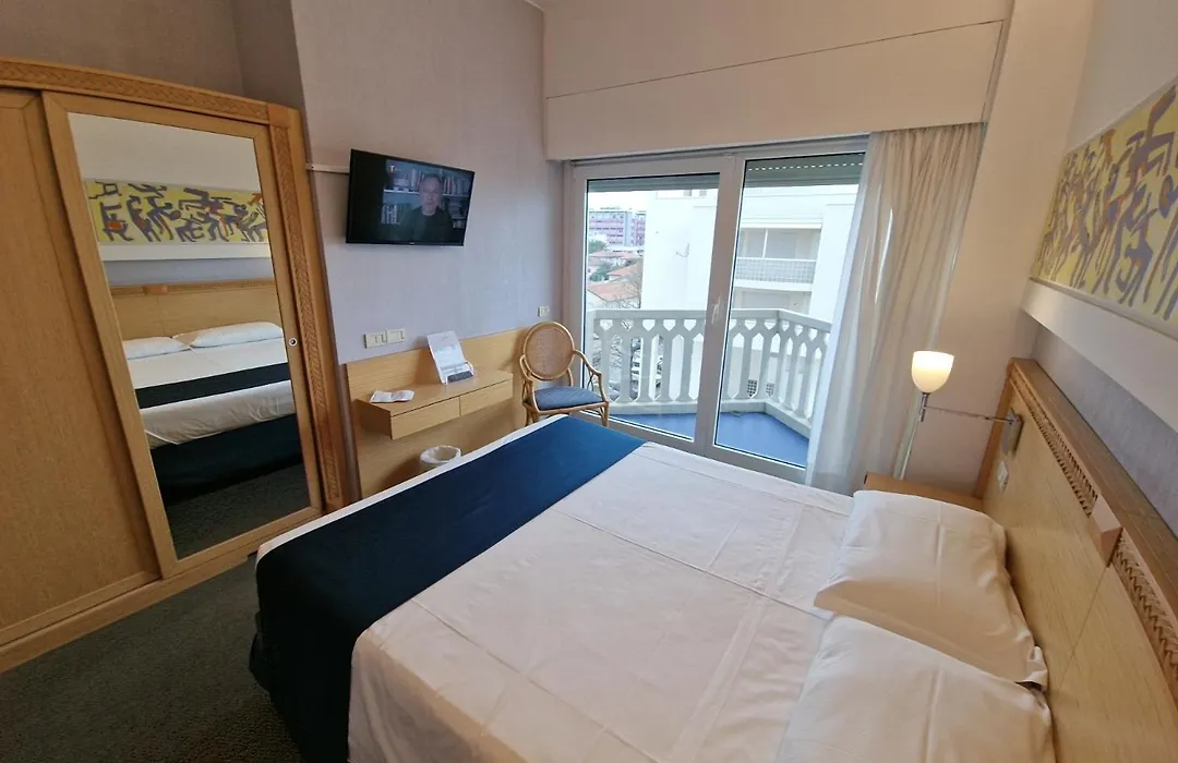 City Hotel-1
