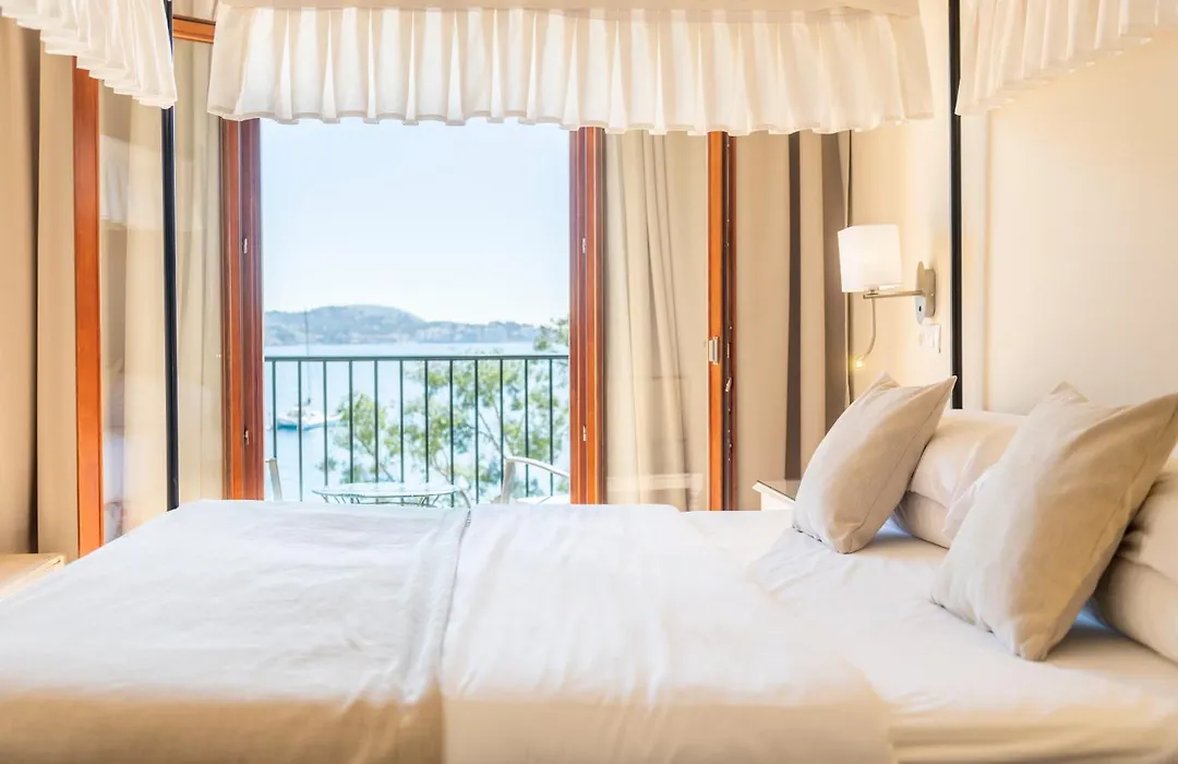 Hotel Cala Fornells-1