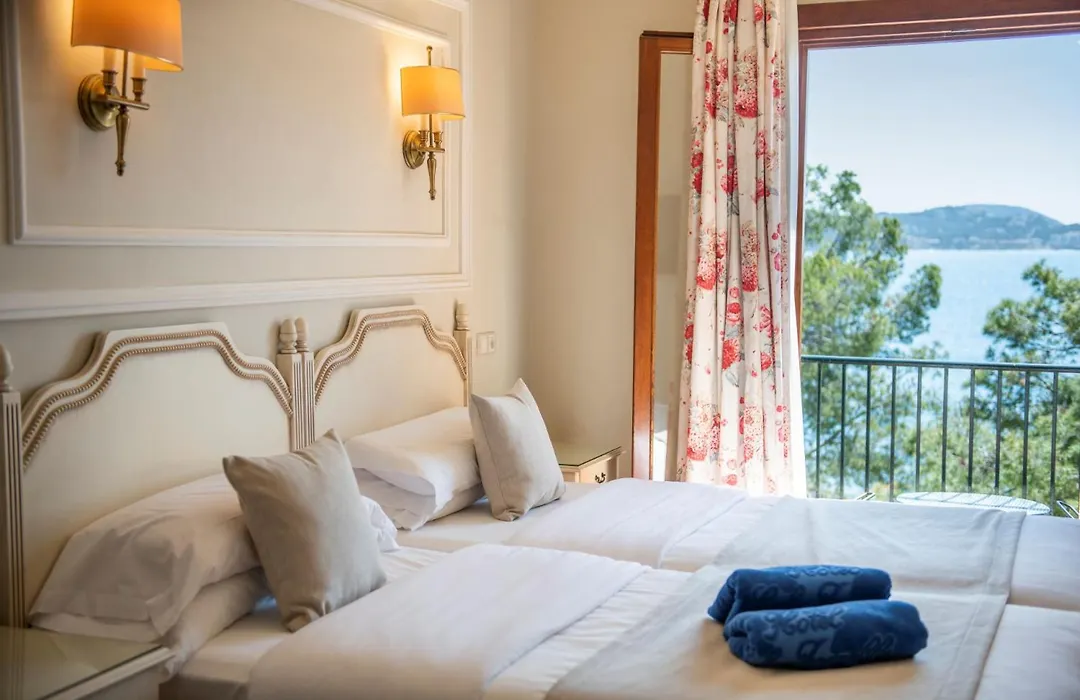 Hotel Cala Fornells-1