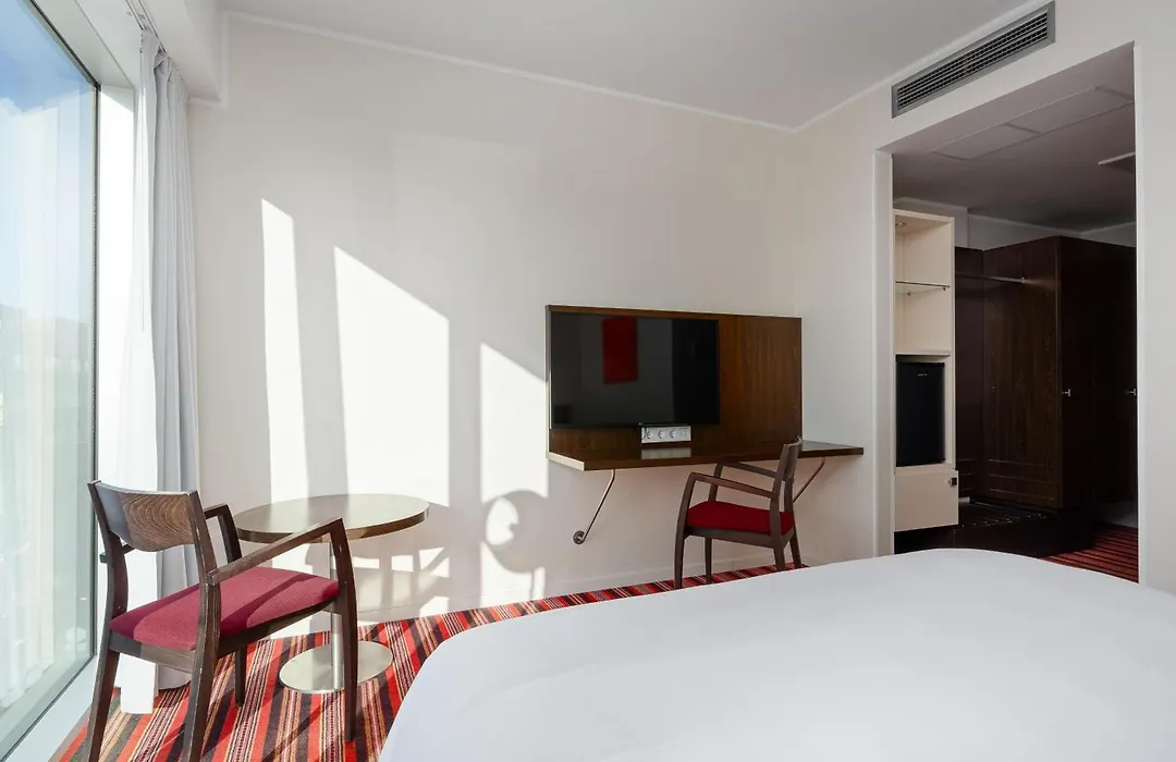 Park Inn By Radisson Meriton Conference & Spa Hotel Tallinn-1