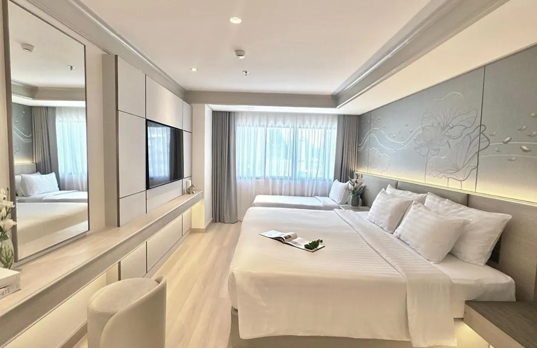 Centre Point Sukhumvit 10-1