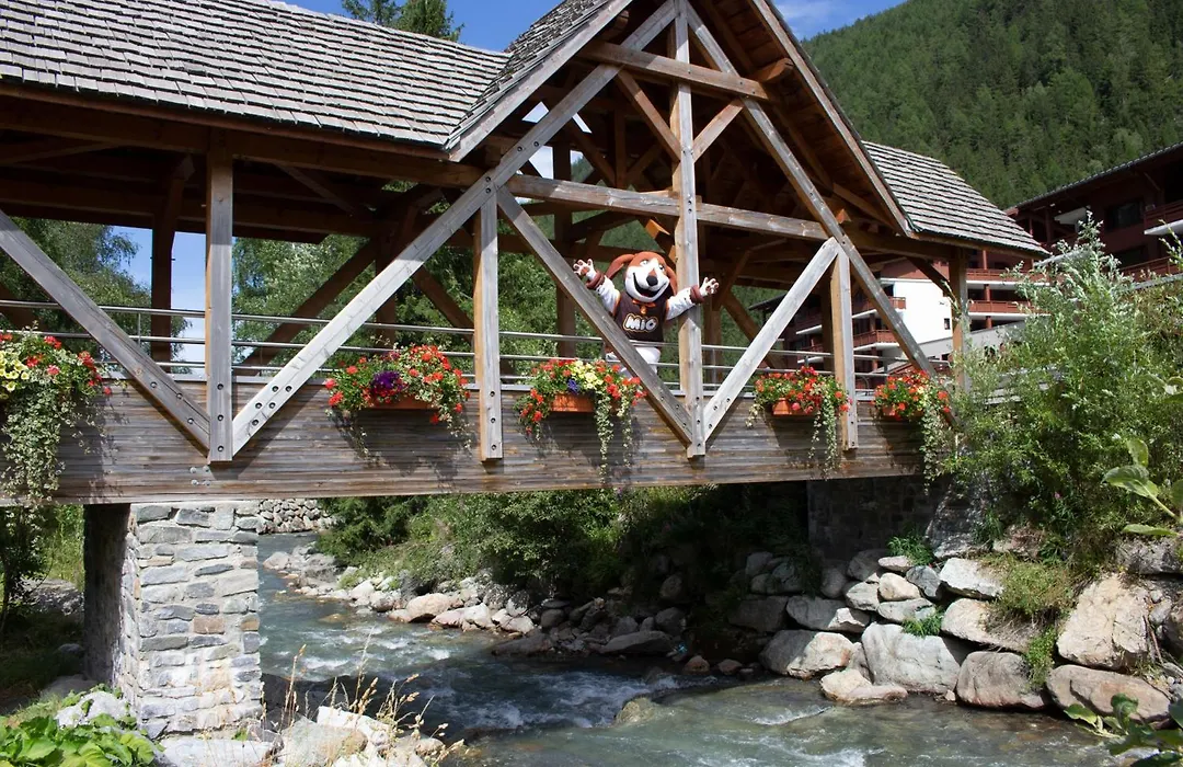 Dormio Resort Les Portes Du Mont Blanc-1