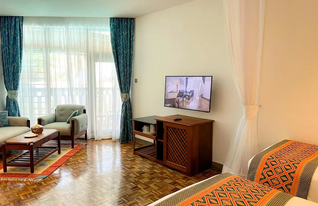 Travellers Beach Hotel & Spa-1