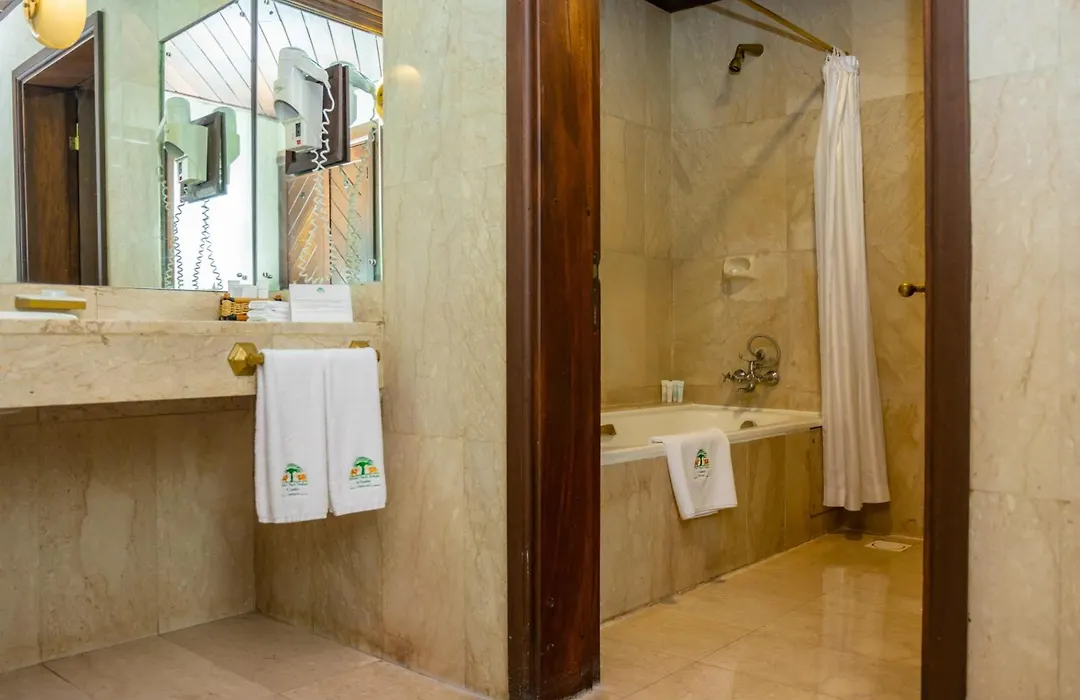 Safari Park Hotel-1