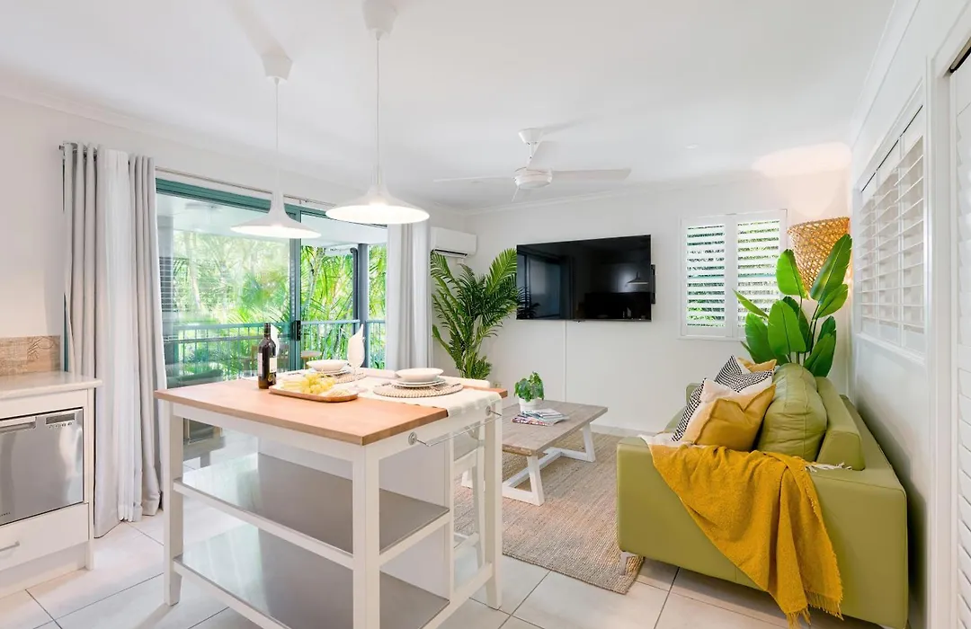 Chez Noosa Holiday Apartments-1