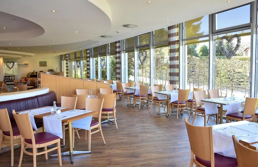 Ramada By Wyndham Dresden-1