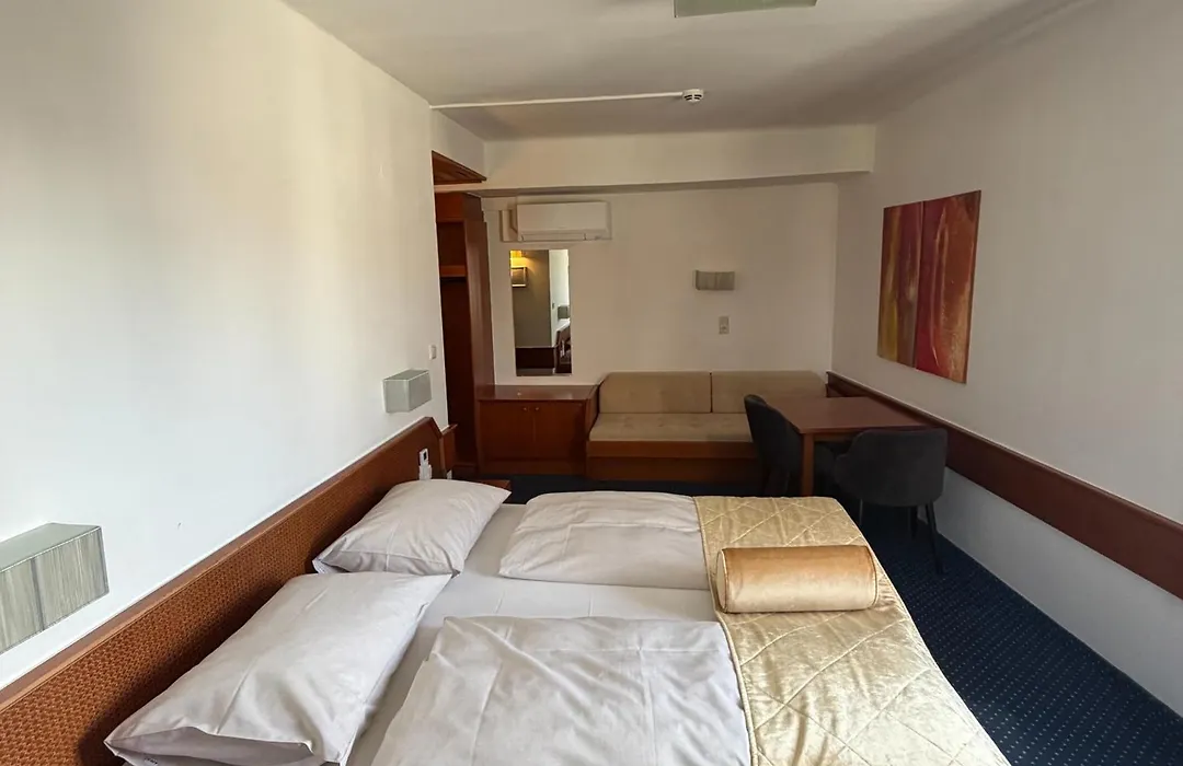 Hotel Landliebe-1