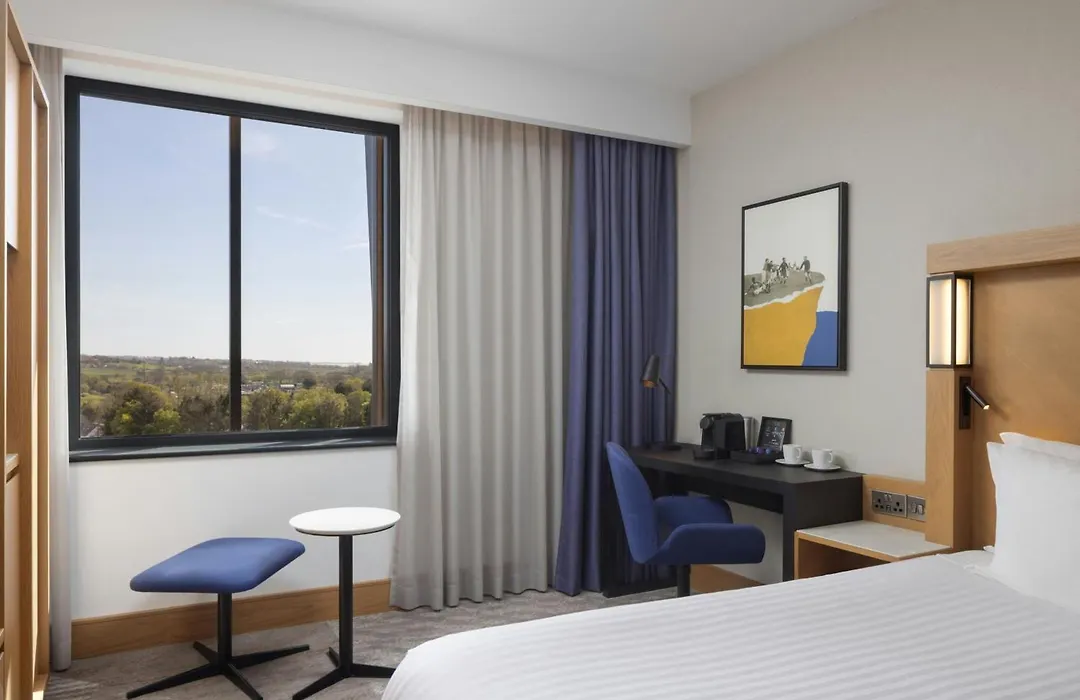 Courtyard By Marriott Exeter Sandy Park-1