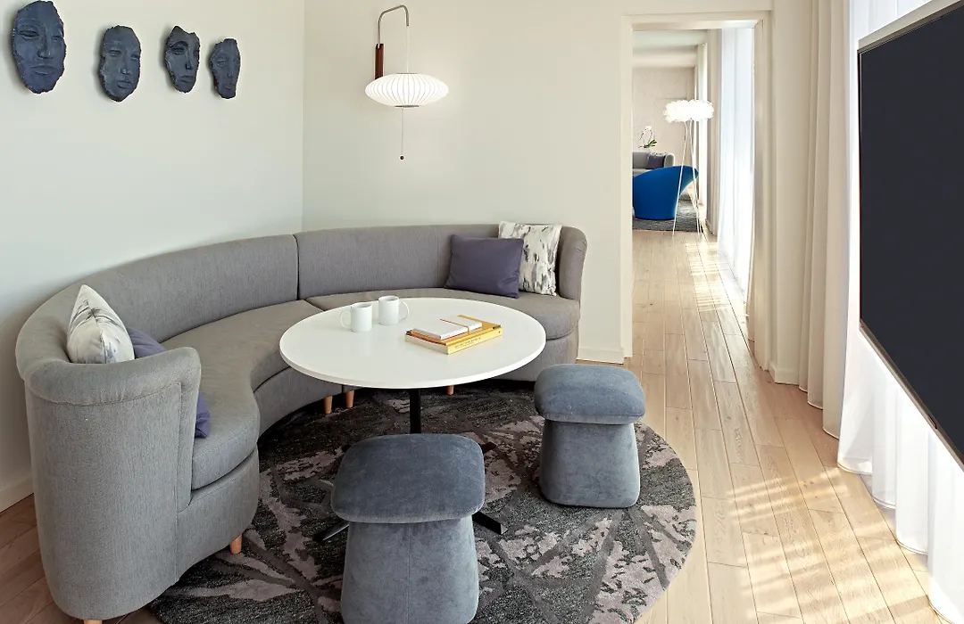 The Valorian Los Angeles, Curio Collection By Hilton-1