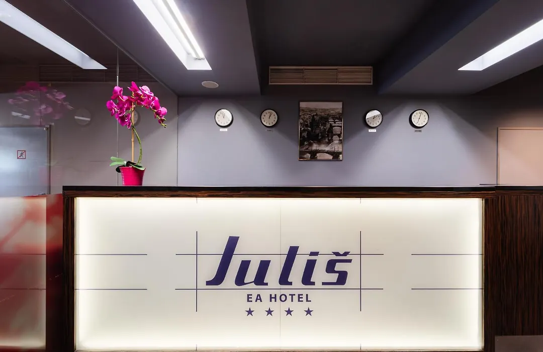 Ea Hotel Julis-1