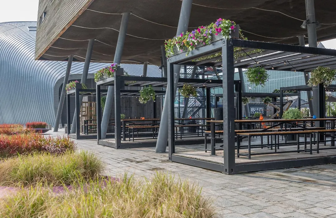 Leonardo Hotel Almere City Center-1