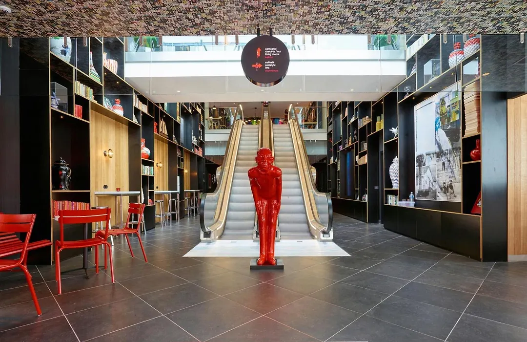 citizenM Paris La Défense-1