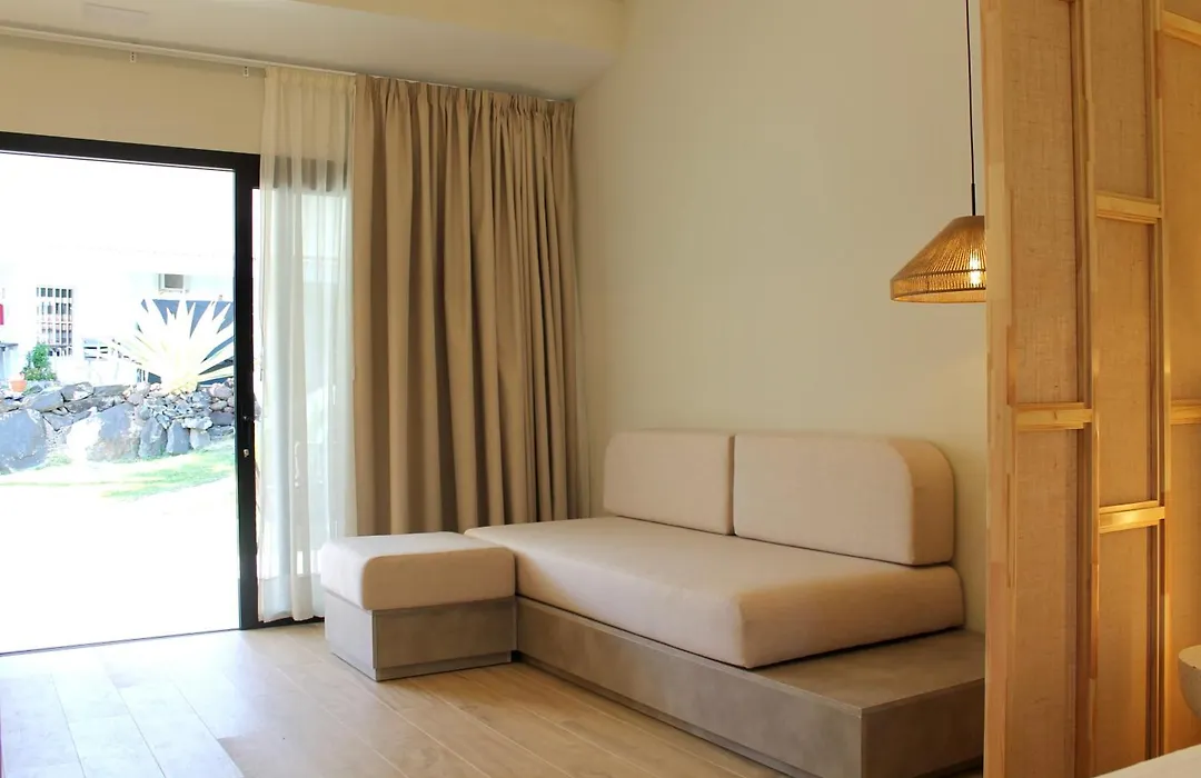 Makai Bungalows-1