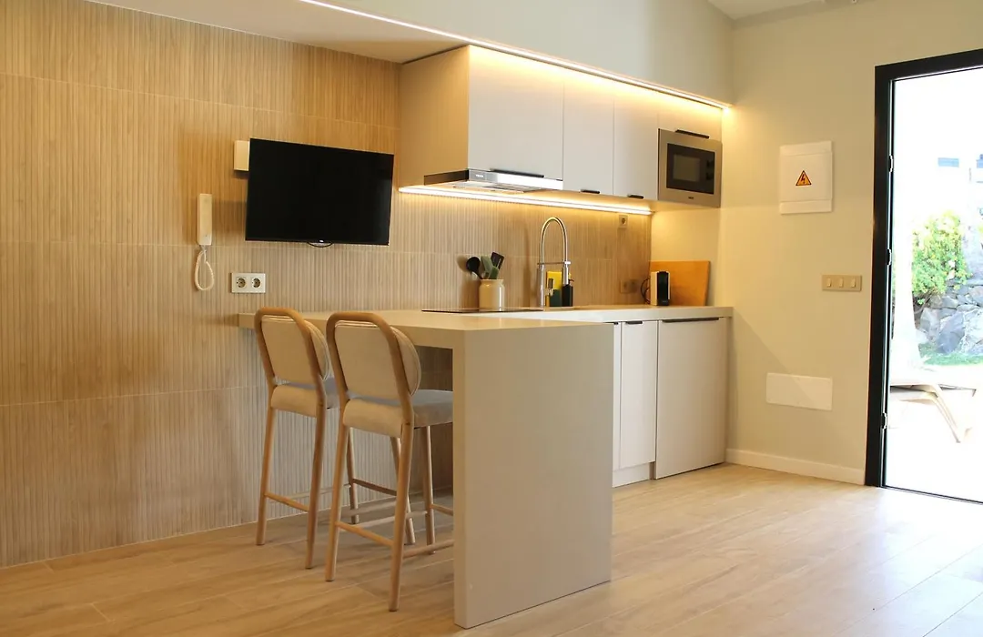Makai Bungalows-1