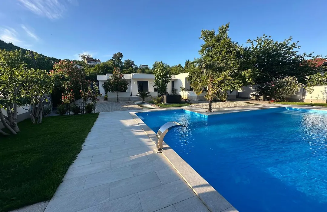 Luxury Villa Magic-1