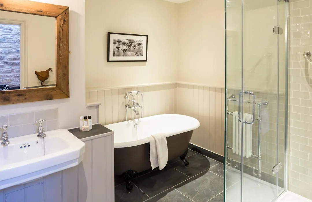 Tudor Farmhouse Hotel-1