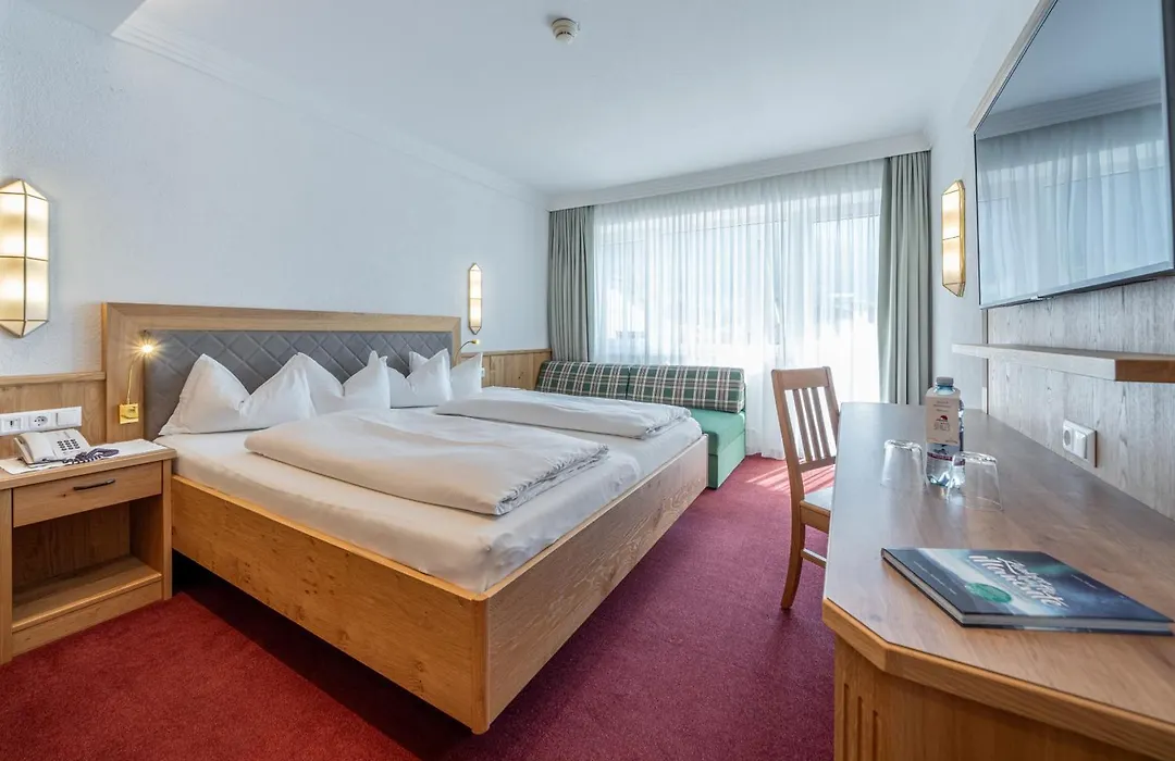 Hotel Serles-1