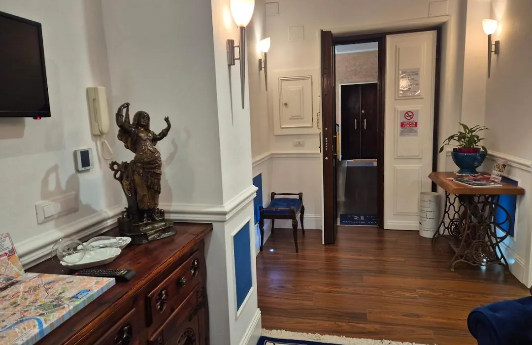 Capital Rooms-1