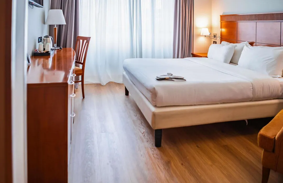 Mercure Leonardo Da Vinci Rome Airport-1