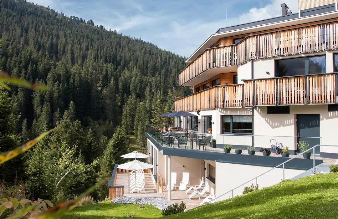 Hotel Zirbenhof-1