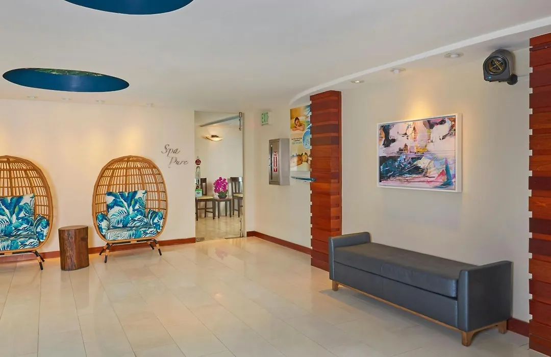 Courtyard By Marriott Waikiki Beach-1
