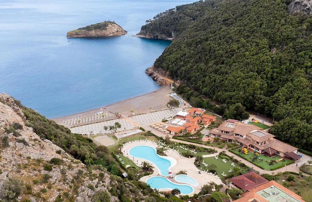 Ortano Mare Resort-1