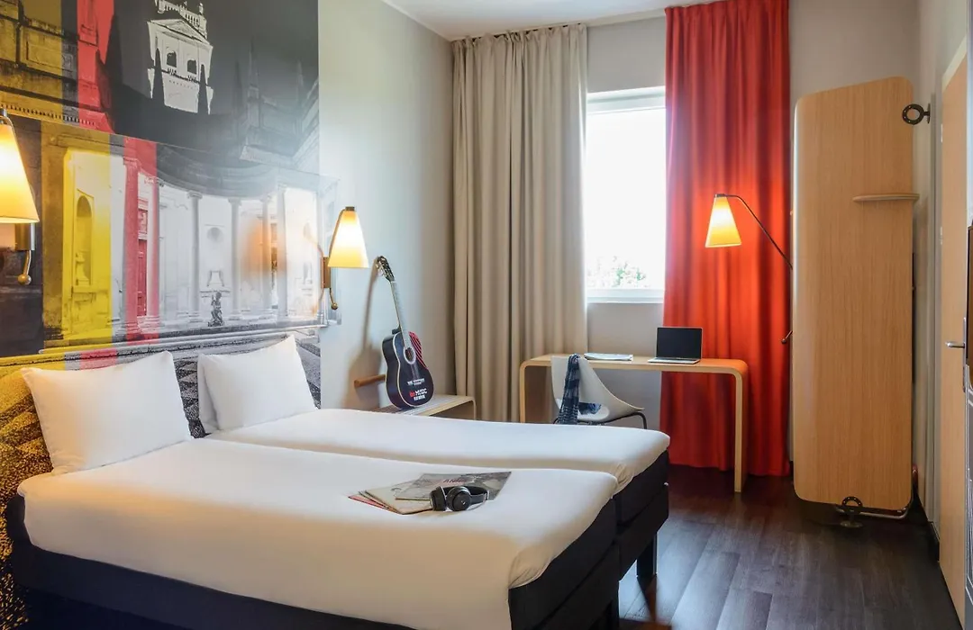 Ibis Milano Fiera-1