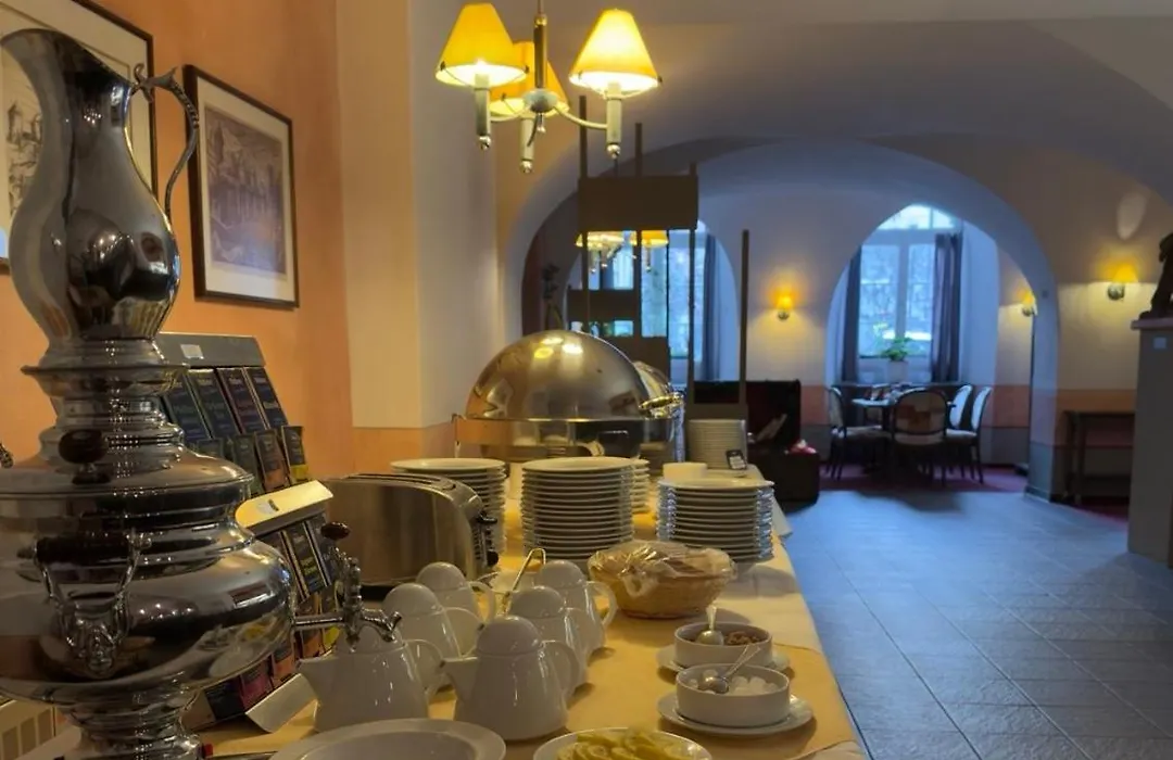 Hotel Goldener Adler-1