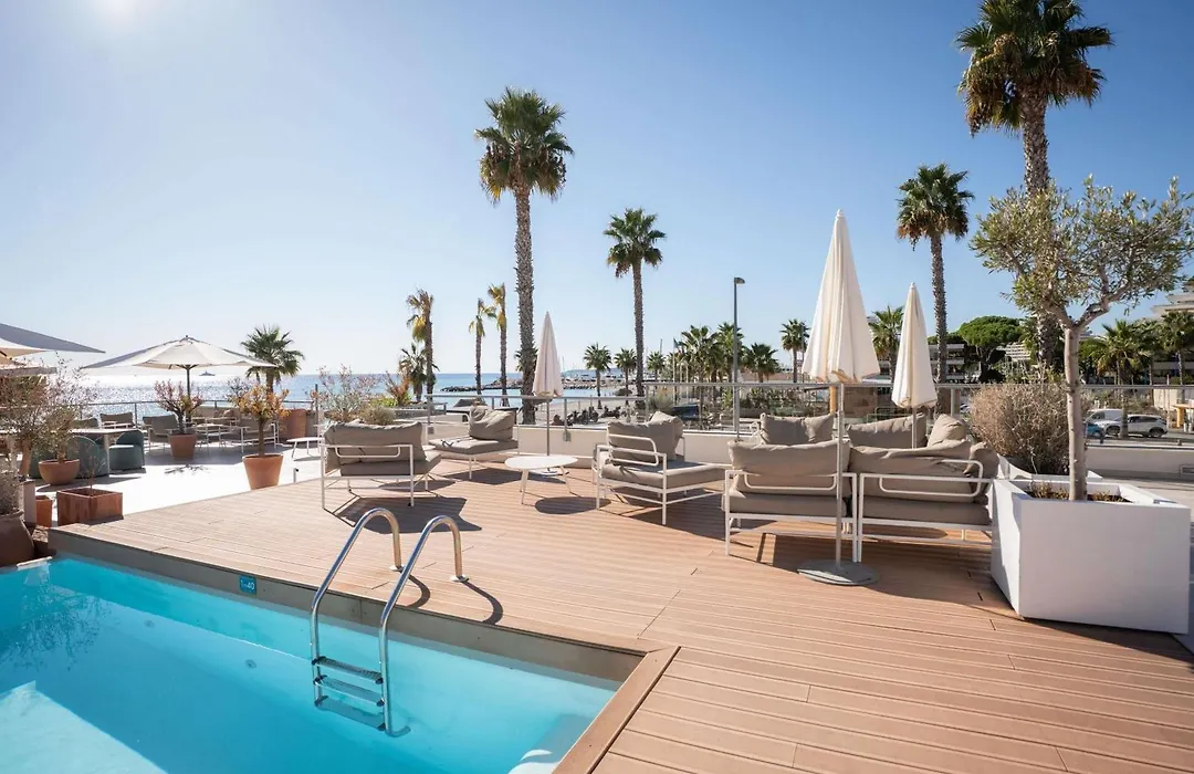 Mercure Villeneuve Loubet Plage-1