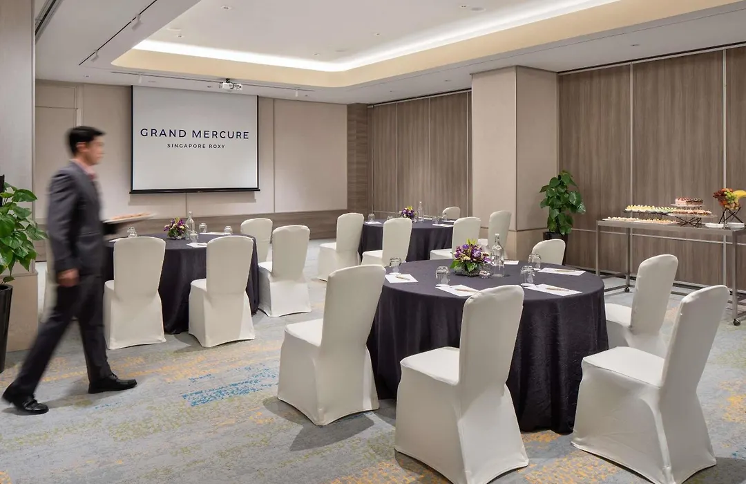 Grand Mercure Singapore Roxy-1