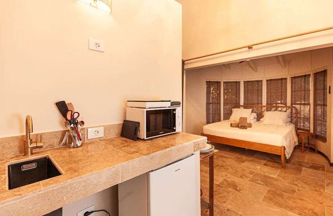 Goood Resort-1