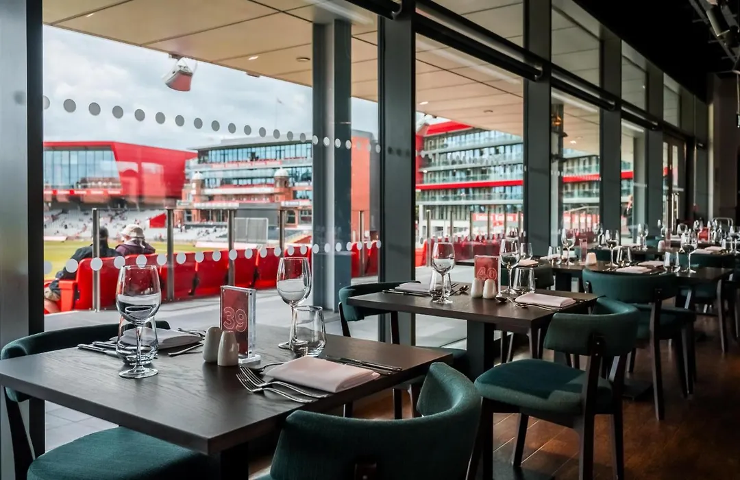 Hilton Garden Inn Manchester Emirates Old Trafford-1