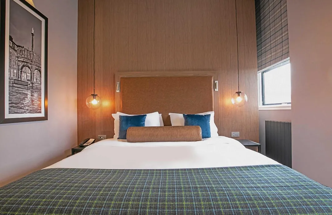 Sandman Signature Aberdeen Hotel & Spa-1
