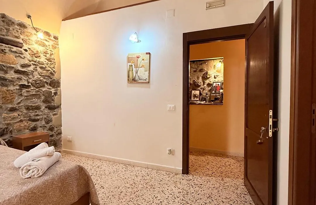 Casa Cinema Paradiso-1