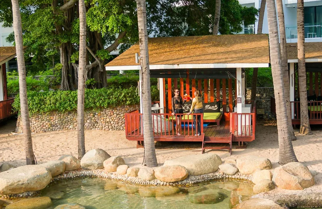 Hard Rock Hotel Pattaya (Adults Only)-1