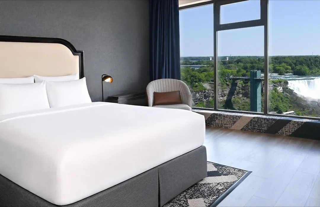 The Brock Niagara Falls Fallsview, Tapestry By Hilton-1