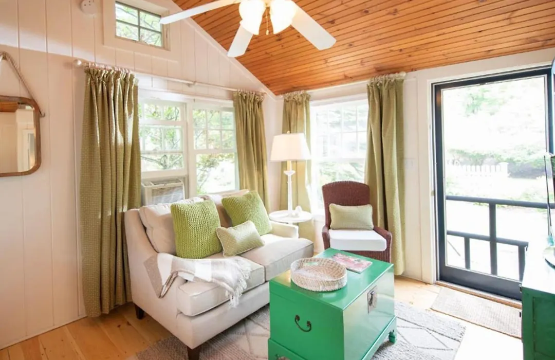 The Cottages At Cabot Cove-1
