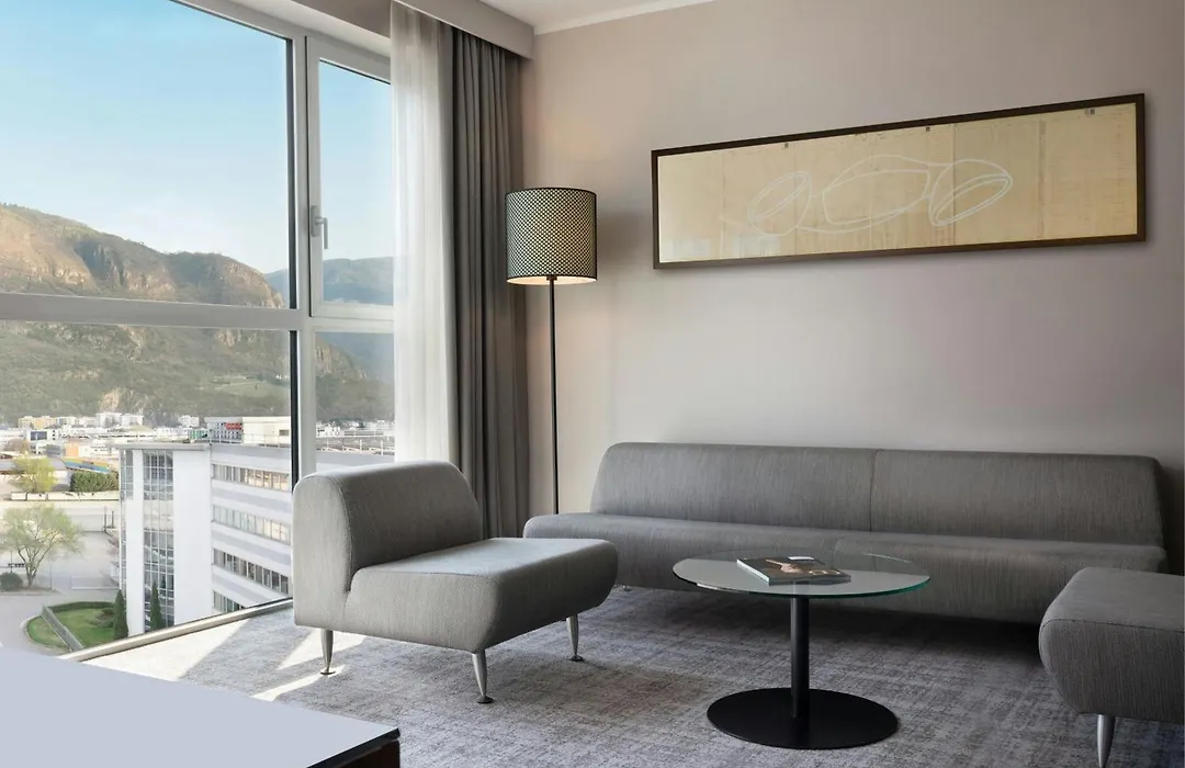 Four Points Sheraton Bolzano Bozen-1