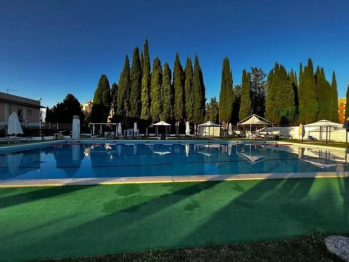 Aurelia Green Suite-1